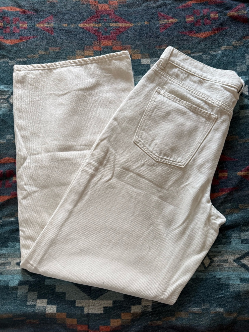 Old Navy Mid-Rise Baggy Wide-Leg Jeans Ecru Size 6 Tall